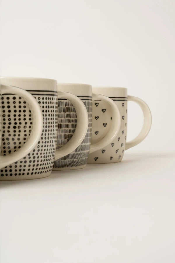Carraig Donn Set Of 4 Black & White Doodle Mugs