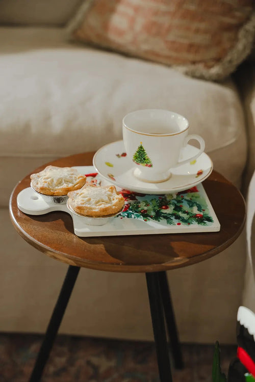 Set Of 4 Christmas Tree Cup & Saucer