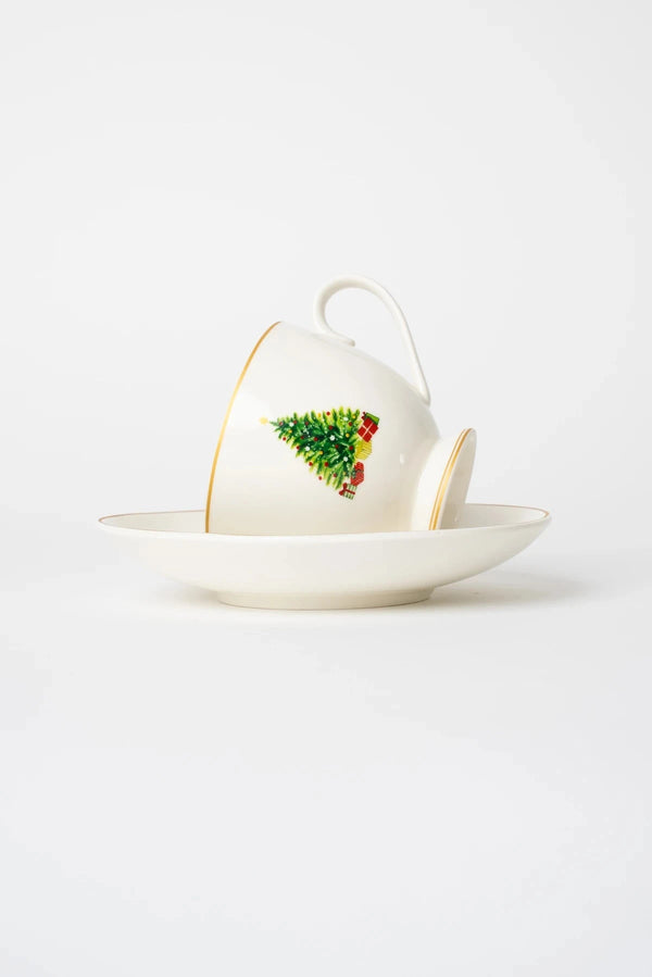 Carraig Donn Set Of 4 Christmas Tree Cup & Saucer