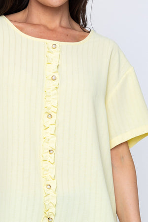 Carraig Donn Short Sleeve Frill Front Rib Top in Yellow