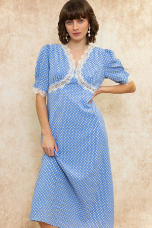 Carraig Donn Short Sleeve Lace Detail Midi Dress in Blue