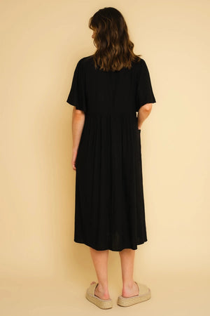 Carraig Donn Short Sleeve Linen Blend Smock Midi Dress in Black