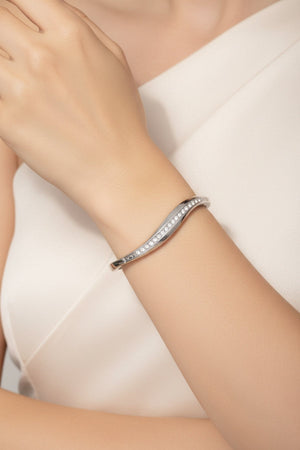 Carraig Donn Silver Diamante Wave Bangle