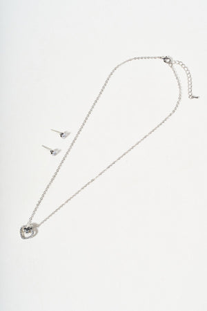 Carraig Donn Silver Heart Pendant Necklace & Earrings Set