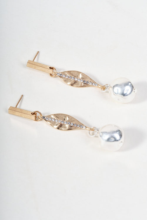 Carraig Donn Silver Pearl Drop Earrings