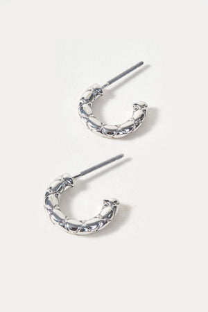 Carraig Donn Silver Twist Small Hoop Earrings