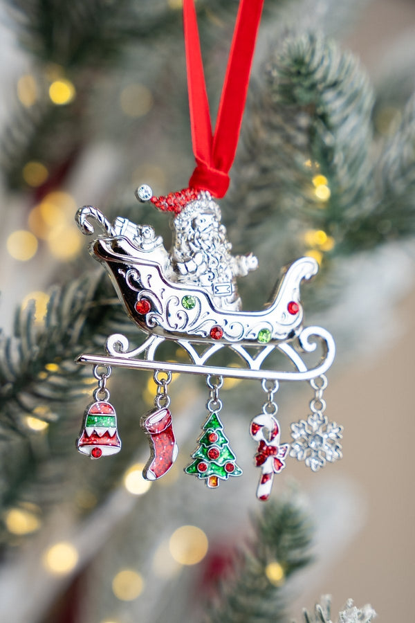 Carraig Donn Sleigh With Gifts