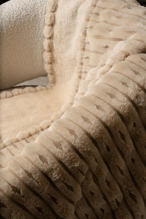 Carraig Donn Soft Beige Textured Throw