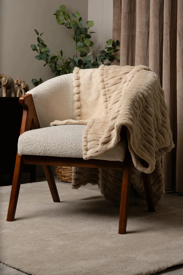 Carraig Donn Soft Beige Textured Throw