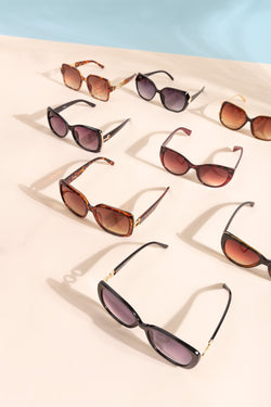 Carraig Donn Square Sunglasses in Brown
