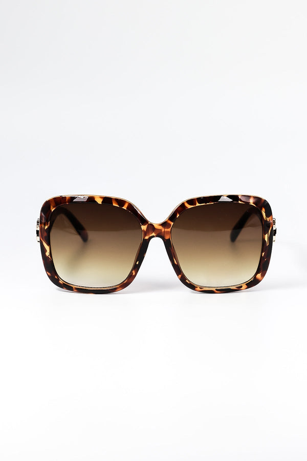 Carraig Donn Square Sunglasses in Brown