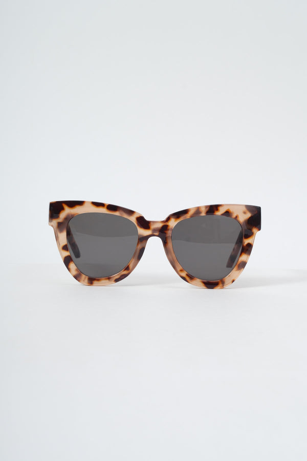 Carraig Donn Statement Tortoise Shell Cateye Sunglasses