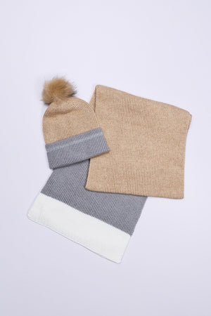 Stripe Panel Scarf And Beanie in Camel