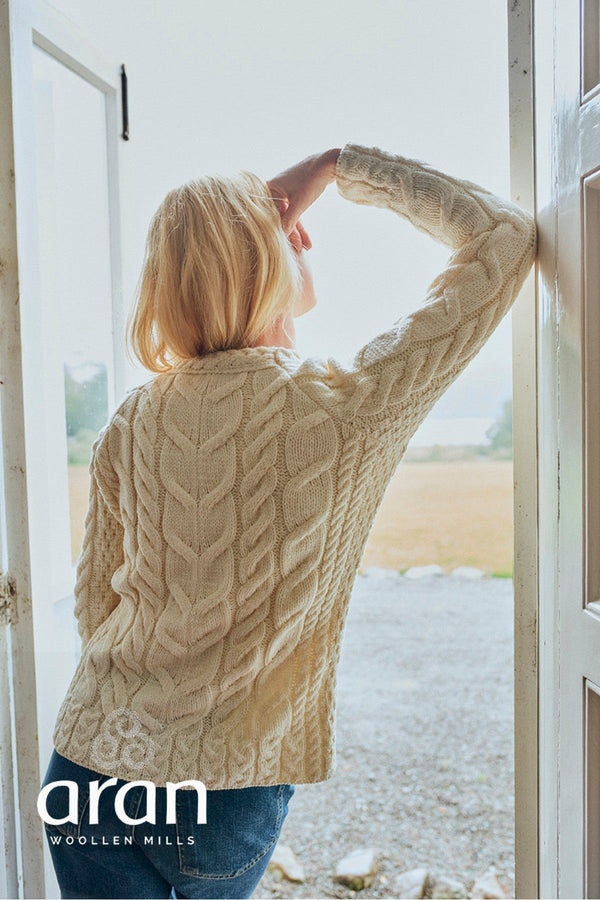 Carraig Donn Super Soft Raglan Sweater in Cream