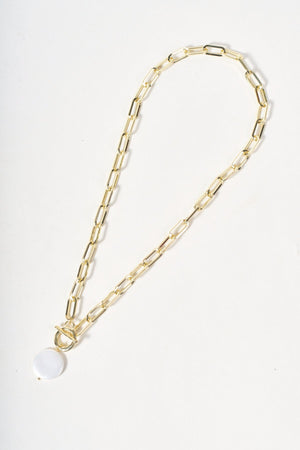 Carraig Donn T-Bar & White Pendant Chain Necklace