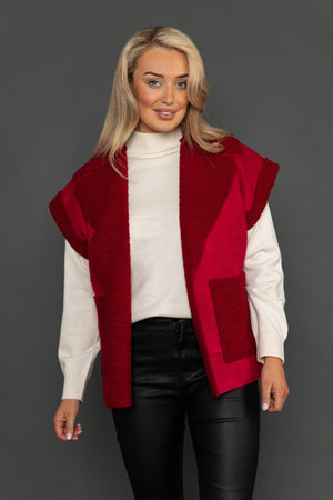 Teddy Gilet in Red