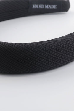 Carraig Donn Textured Hairband in Black