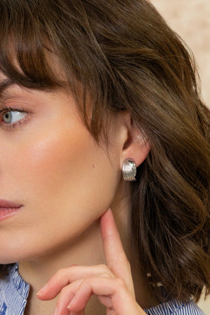 Carraig Donn Textured Silver Stud Earrings