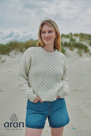Carraig Donn Traditional Unisex Aran Sweater in Cream
