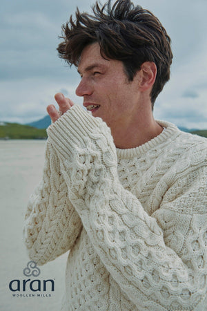 Carraig Donn Traditional Unisex Aran Sweater in Cream