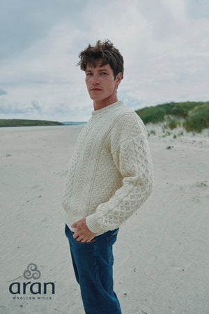 Carraig Donn Traditional Unisex Aran Sweater in Cream