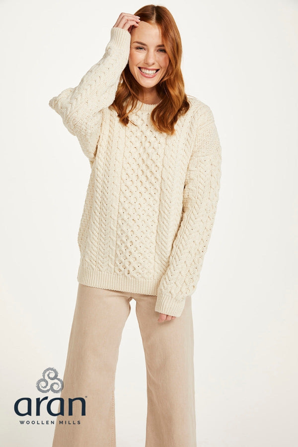Carraig Donn Traditional Unisex Aran Sweater in Cream