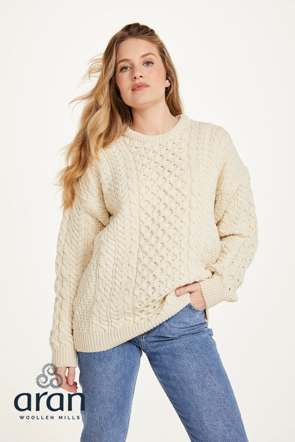 Carraig Donn Traditional Unisex Aran Sweater in Cream