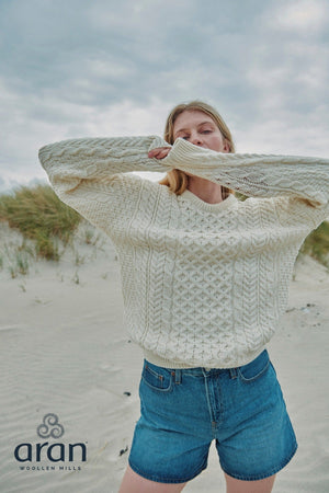 Carraig Donn Traditional Unisex Aran Sweater in Cream
