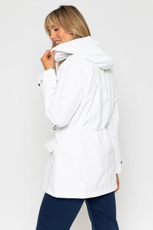 Carraig Donn Water Repellent Drawstring Jacket With Jersey Stripe Lining