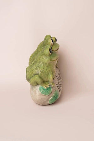 Carraig Donn "Welcome" Frogs Decorative Garden Stone