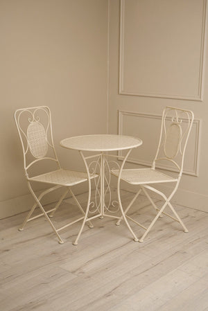 Carraig Donn White Bistro Table Set