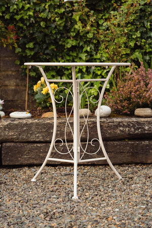 Carraig Donn White Bistro Table Set