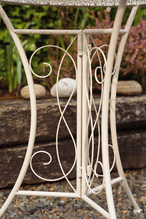 Carraig Donn White Bistro Table Set