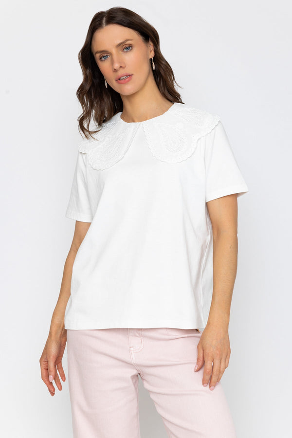 Carraig Donn White Embroidered Collar T-Shirt