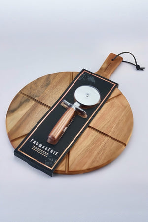 Carraig Donn Wooden Pizza Board & Cutter