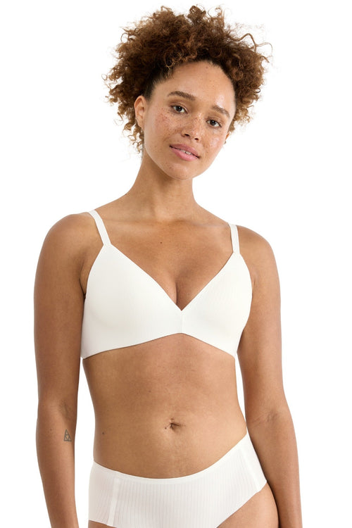 Zero Feel Pure White Push Up Bra