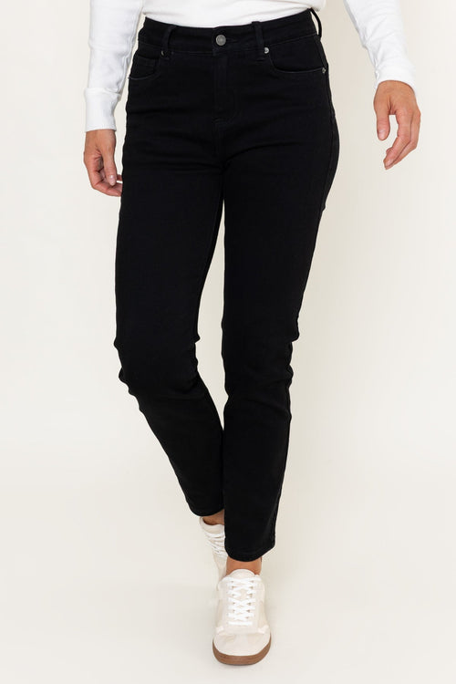 Carraig Donn Chloe Black Straight Leg Shaping Push Up Jeans