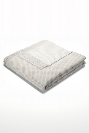 Carraig Donn Cream Micro Twill Blanket With Fringes