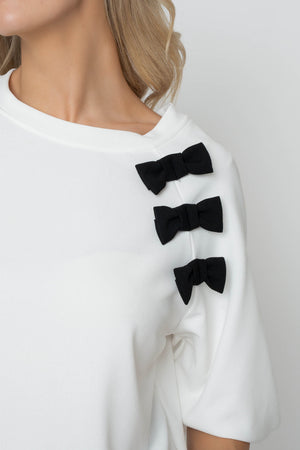 Carraig Donn Ecru Boxy Bow 3/4 Sleeve Top