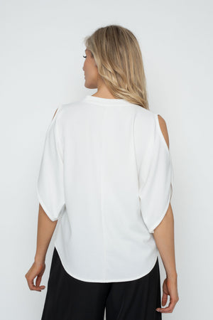 Carraig Donn Ecru Cold Shoulder 3/4 Sleeve Top