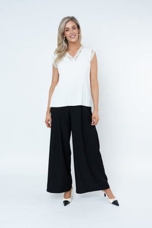 Carraig Donn Ecru Sleeveless Lace Trim Pleat Top