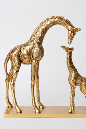 Carraig Donn Giraffe Decor