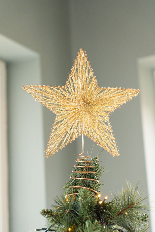 Carraig Donn Gold Christmas Star Topped Tree