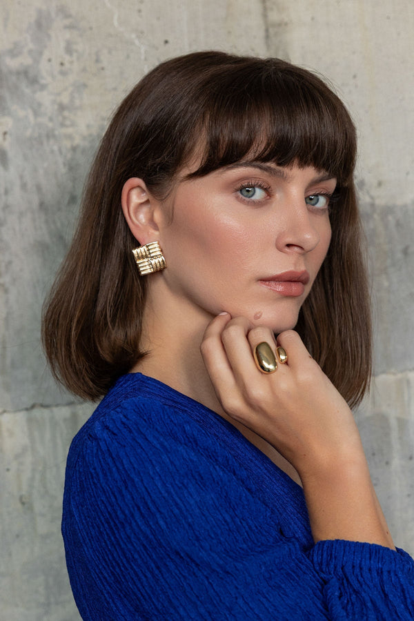 Carraig Donn Gold Large Square Quilted Embossed Stud Earrings