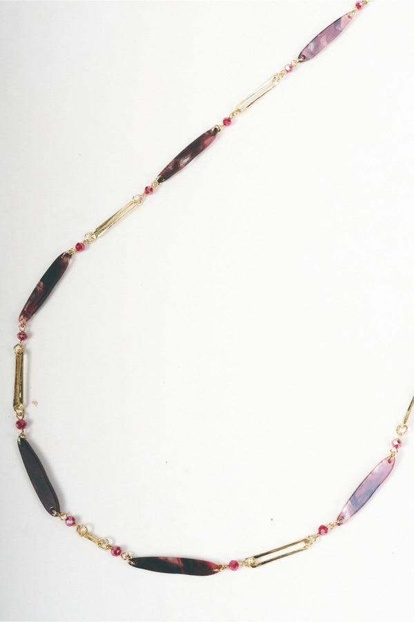 Carraig Donn Gold Link & Red Long Bar Beaded Necklace