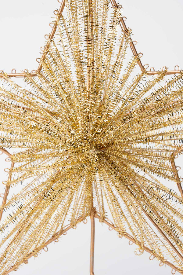 Carraig Donn Gold Star Tree Topped
