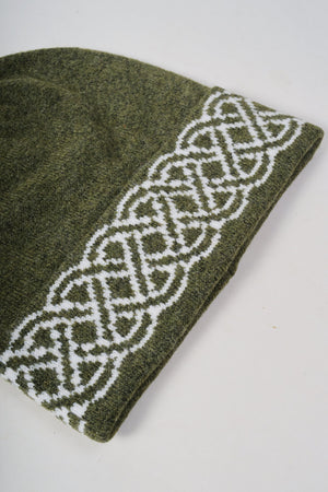 Carraig Donn Green & Cream Knit Celtic Knot Design Hat