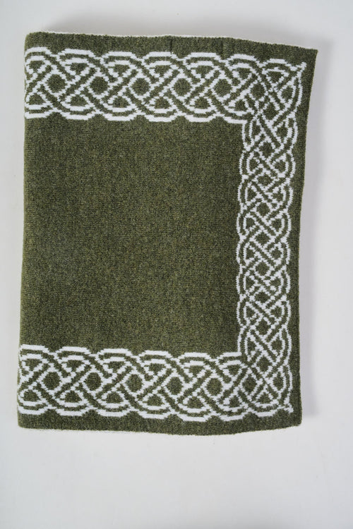 Green & Cream Knit Celtic Knot Reversable Scarf