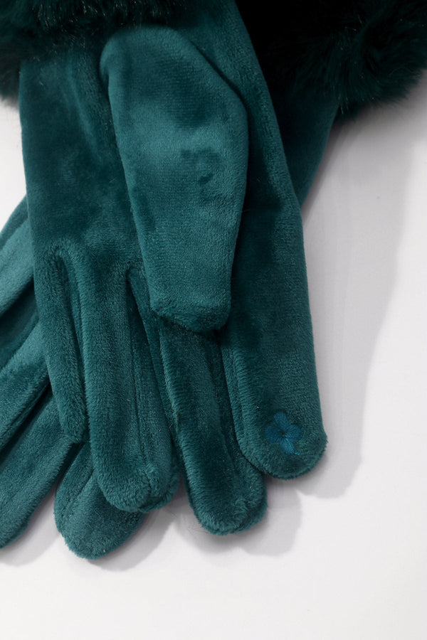 Carraig Donn Green Faux Fur Cuff Touch Screen Gloves