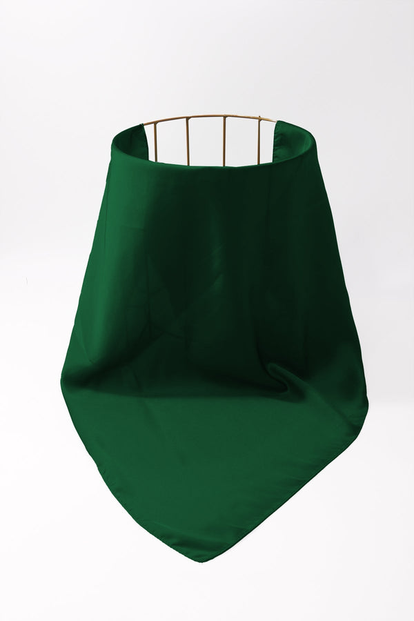 Carraig Donn Green Satin Gold Ring Detail Neckerchief Scarf